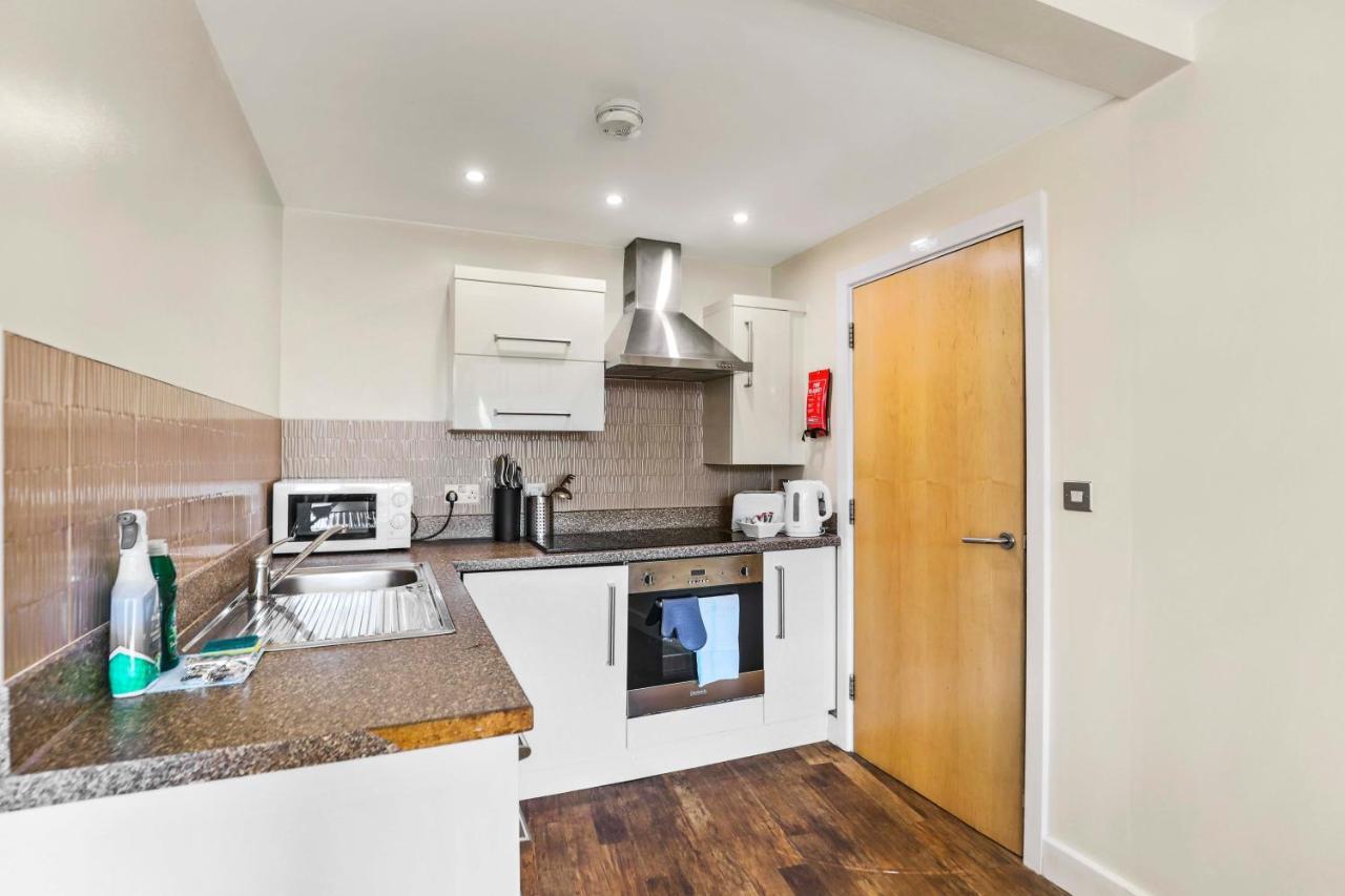 Ur Stay Apartments לייסטר מראה חיצוני תמונה