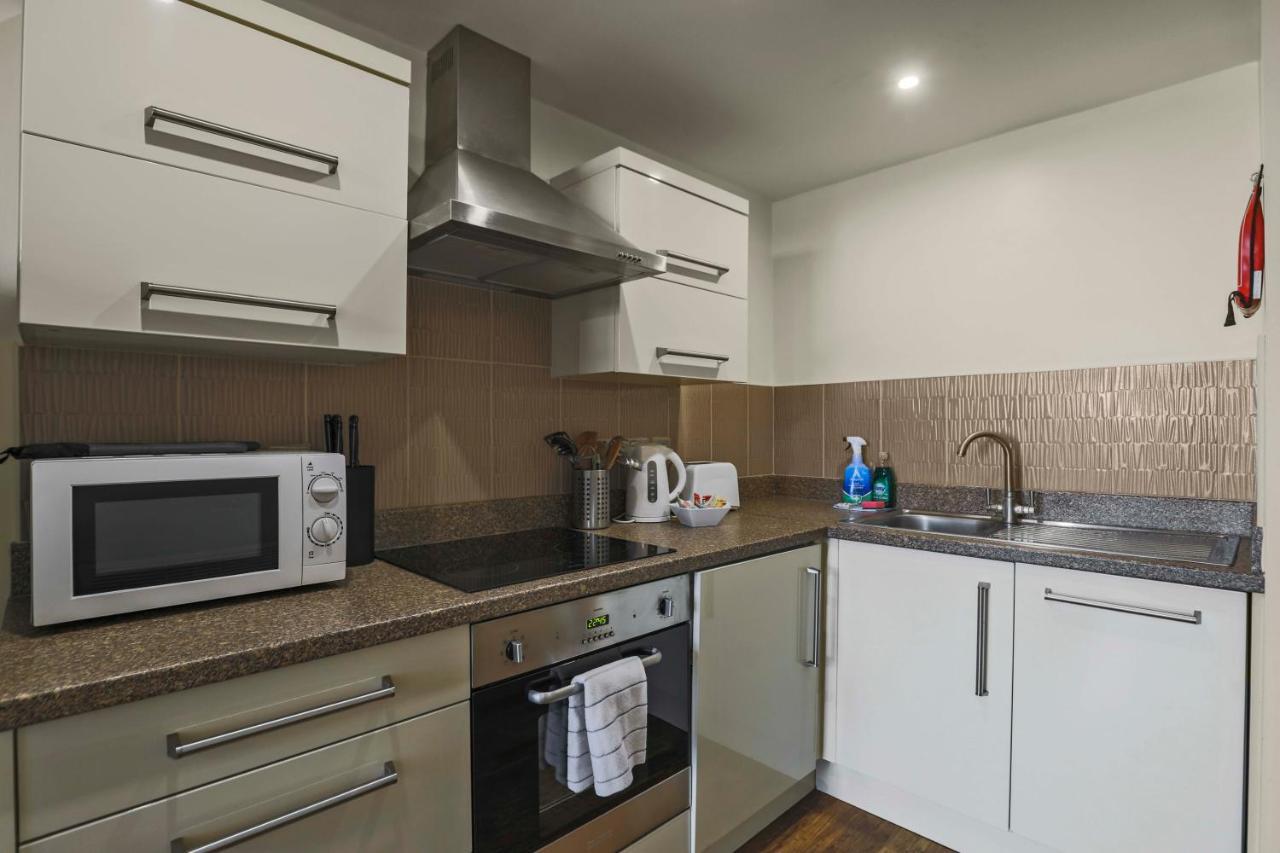 Ur Stay Apartments לייסטר מראה חיצוני תמונה
