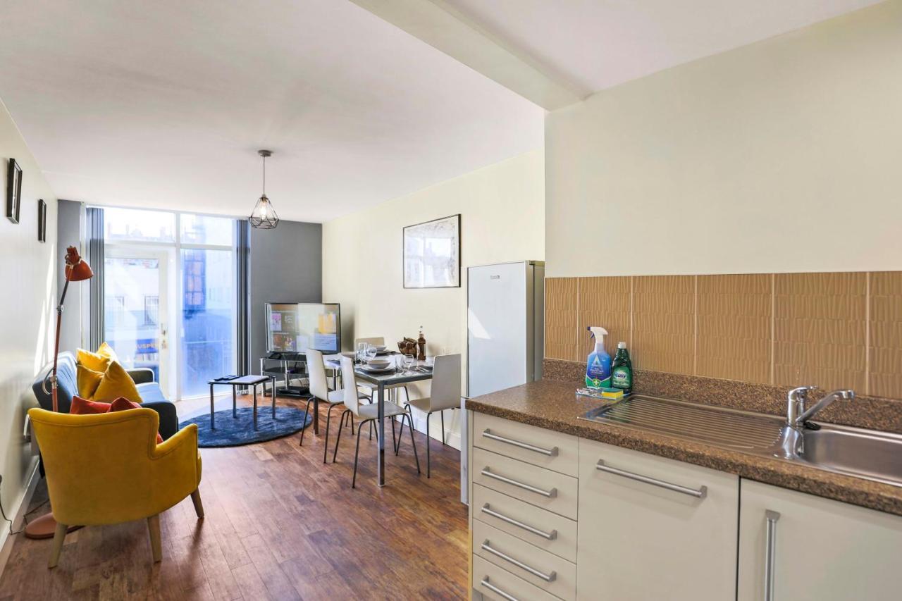Ur Stay Apartments לייסטר מראה חיצוני תמונה