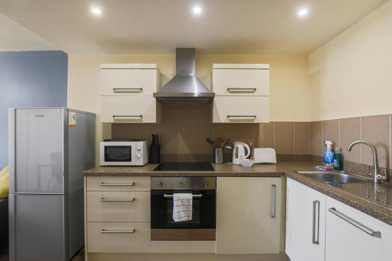 Ur Stay Apartments לייסטר מראה חיצוני תמונה