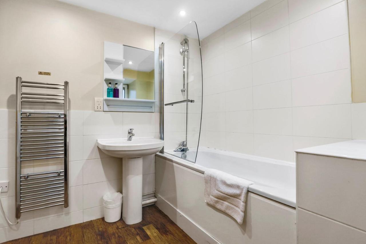 Ur Stay Apartments לייסטר מראה חיצוני תמונה