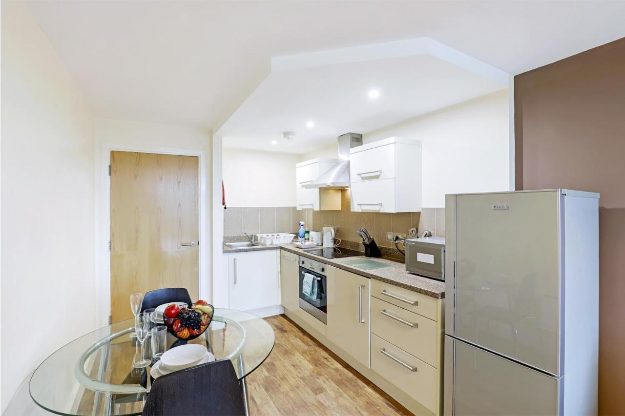 Ur Stay Apartments לייסטר מראה חיצוני תמונה